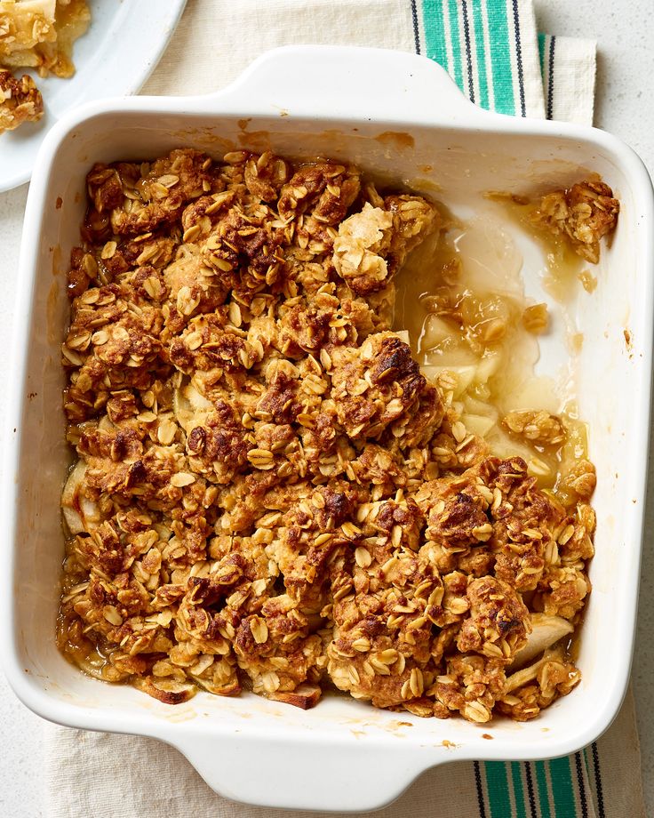 Baked apple crisp