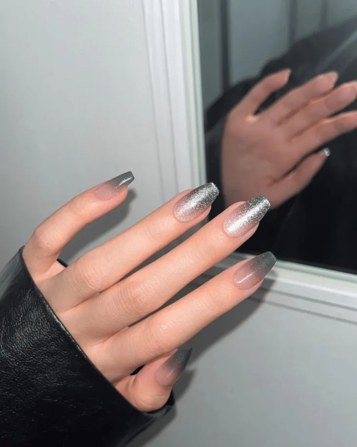 shimmery Gray Silver Nails