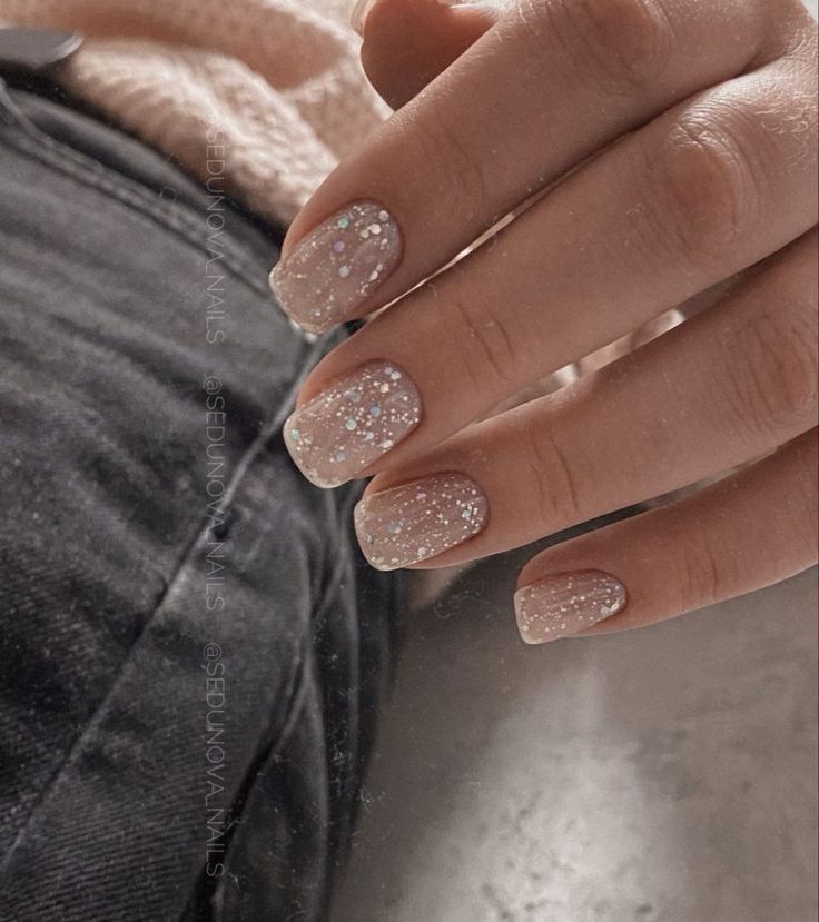 glitter nails