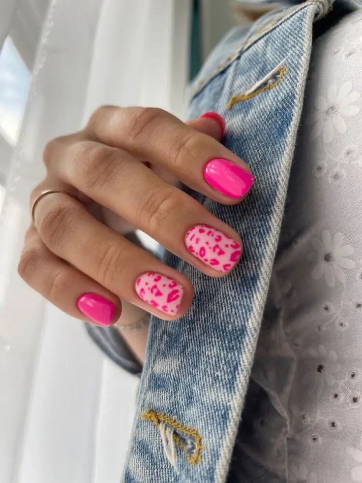 Pink leopard nails